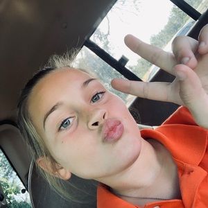 Meet your Posher, Candace